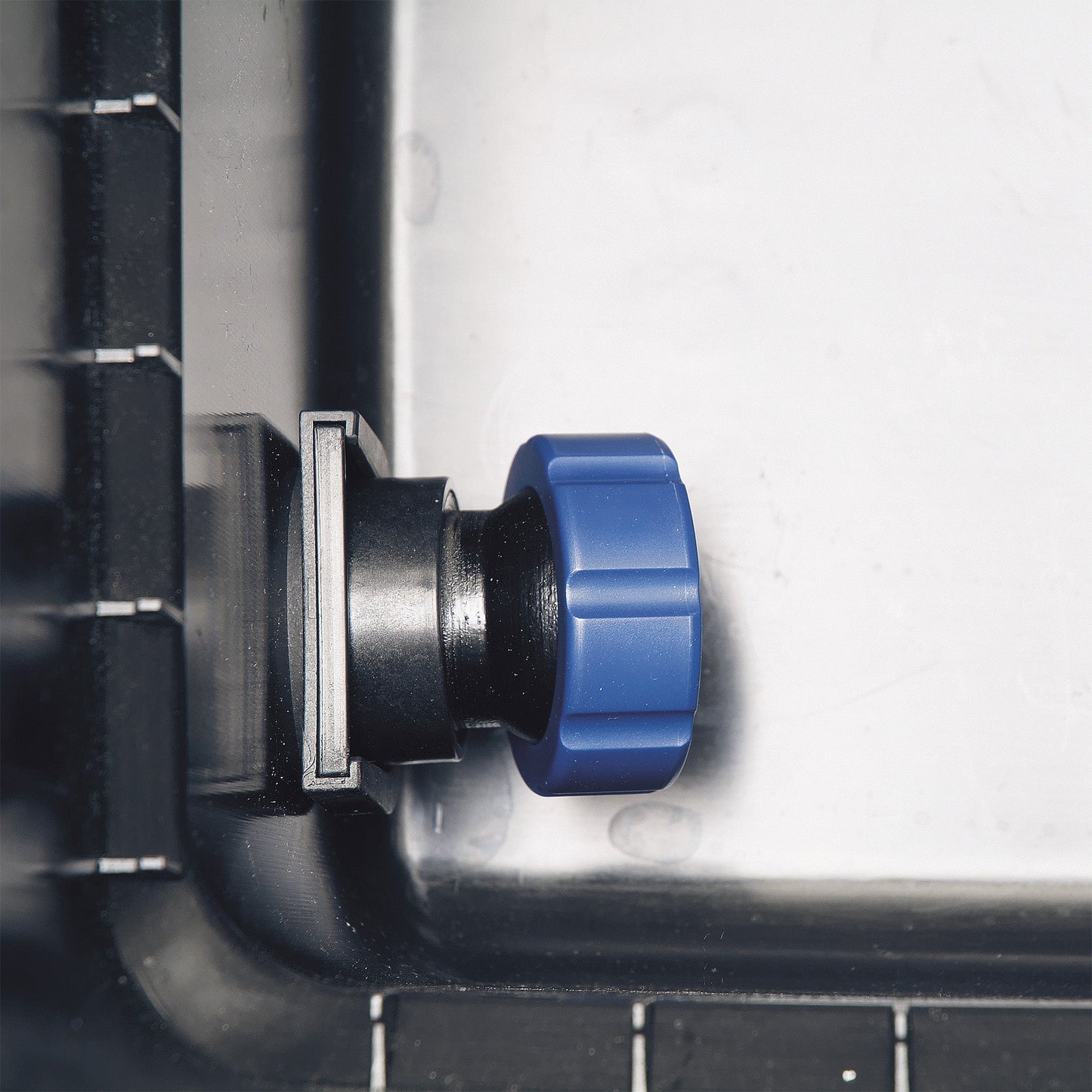 Oase BIOsys Skimmer+ Pond Skimmer - Image 4