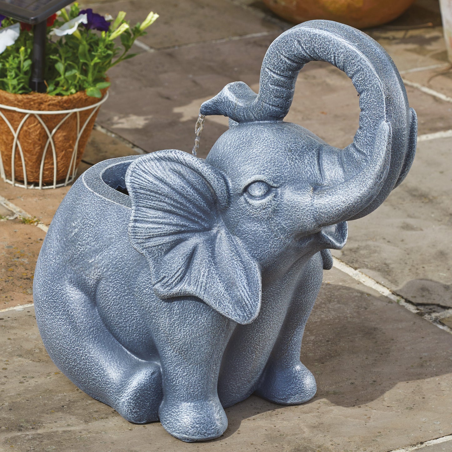 Smart Garden Products SMW132 Jumbo Showers Solar Power Water Feature Picture 3