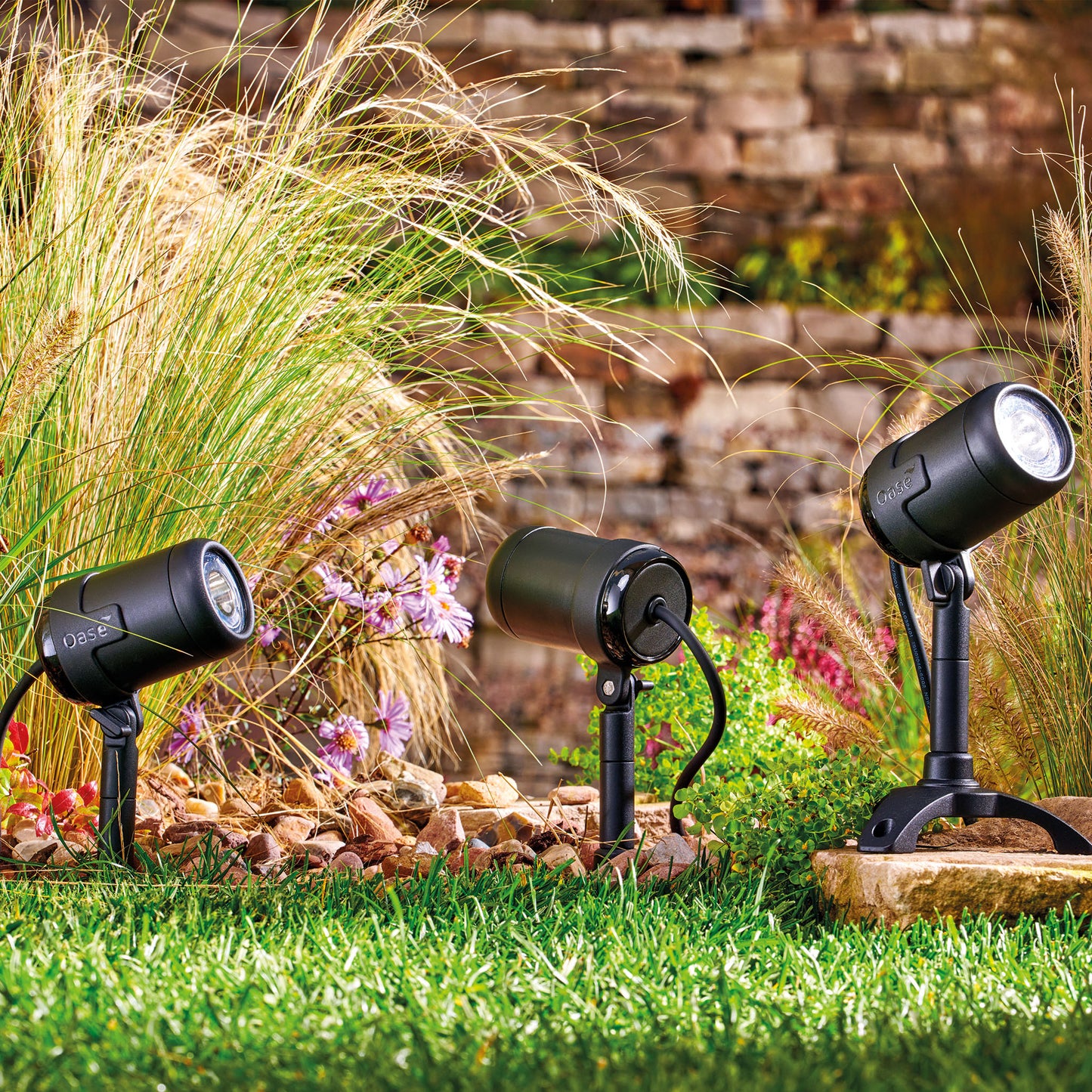 LunAqua Connect White LED Light Set Picture 2