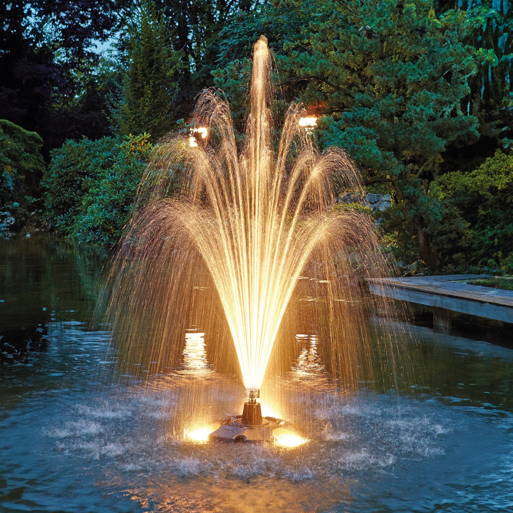 Oase Pond Jet Eco Fountain and LunAqua LED Light Set - Image 6